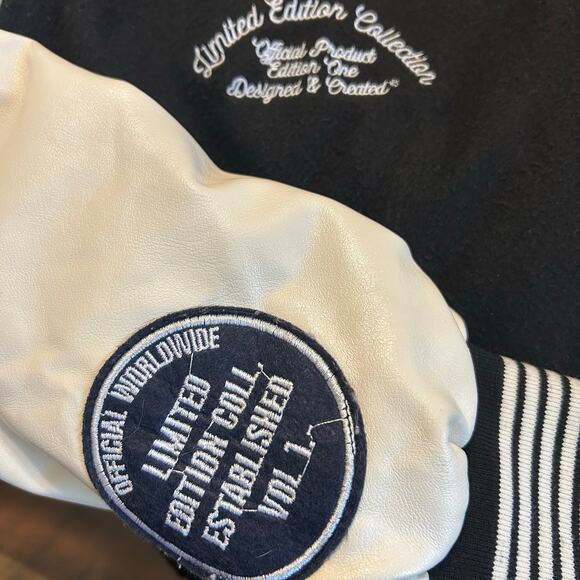 Limited Edition by Boohoo Man Worldwide Varsity Bomber Jacket Black SZ 8 Lined - Picture 5 of 13